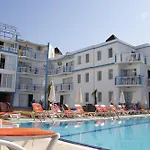 Hotel Sunset Village 2*