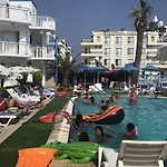 Hotel Sunset Village