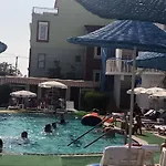 Sunset Village Hotel 2*