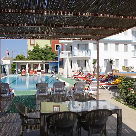 Sunset Village Szálloda 2*