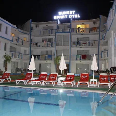 Sunset Village 디딤