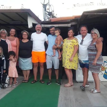 Sunset Village فندق