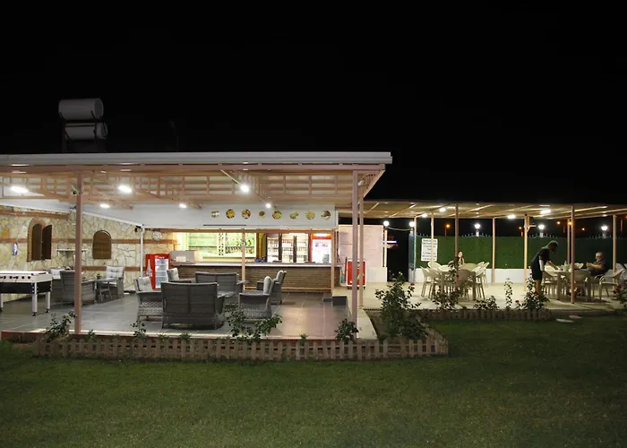 Sunset Village Hotel 2*