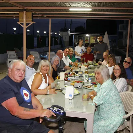 Sunset Village Ντιντίμ