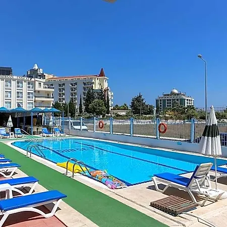 Sunset Village Hotel 2*